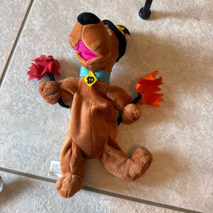 Boys Warner Bros. 
Studio Store Scooby-Doo Stuffed Animal One Size Brown